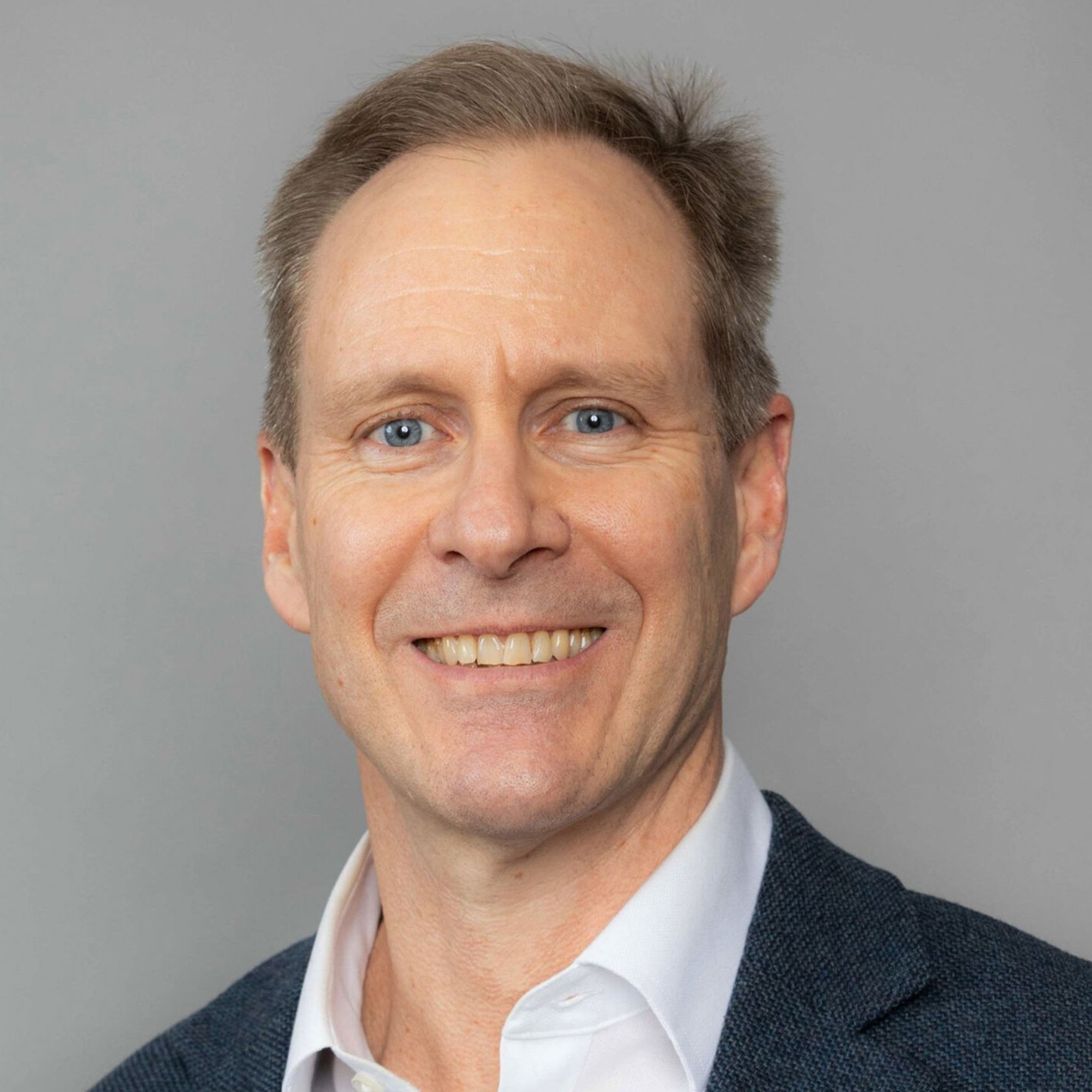 Bruce Dallas VP Commercial Growth headshot